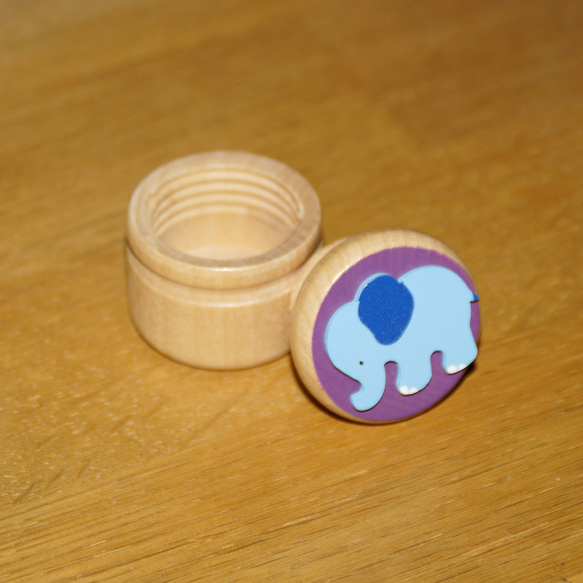 Zahndose aus Holz