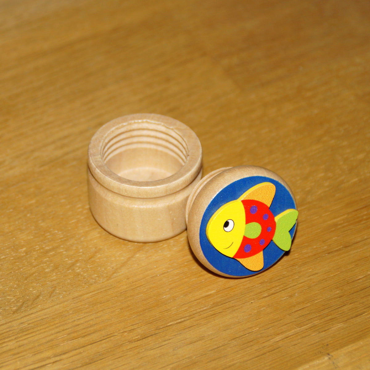 Zahndose aus Holz