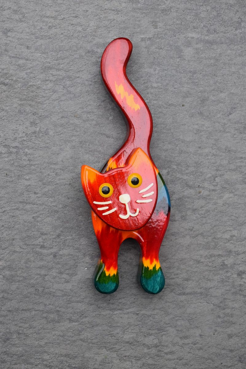 Stehende Katze Bunt